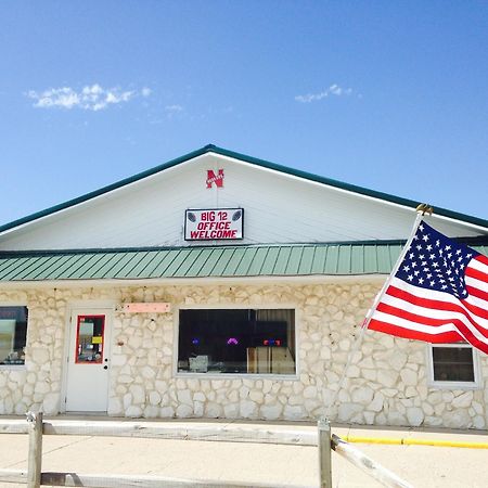 Big 12 Motel Broken Bow Esterno foto