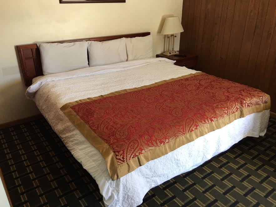 Big 12 Motel Broken Bow Esterno foto